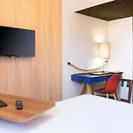 Ibis Styles La Cite 3*