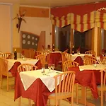 Ibis Styles La Cite 호텔