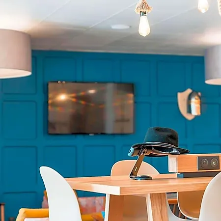 Ibis Styles La Cite 3* קרקסון