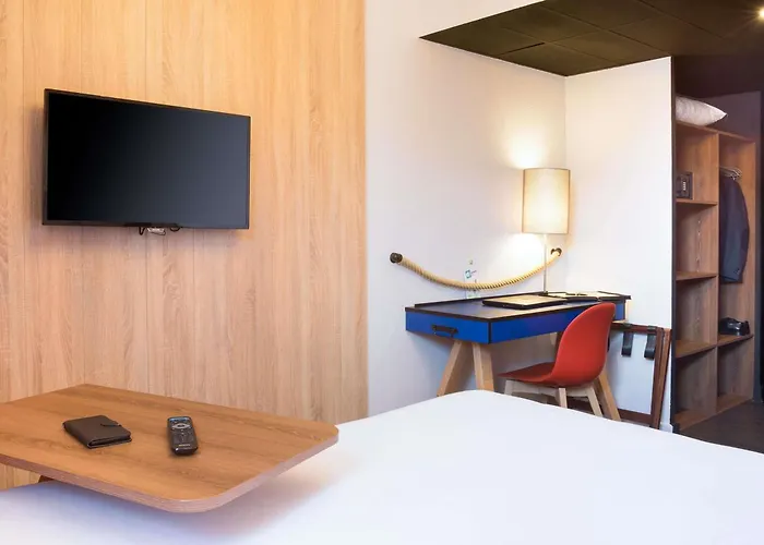 Ibis Styles La Cité 3*