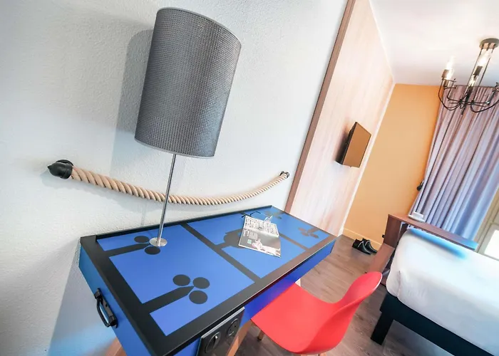 Ibis Styles La Cité Hotel 3*