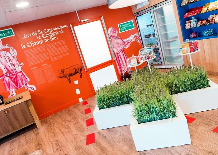 Hotel Ibis Styles La Cité 3*